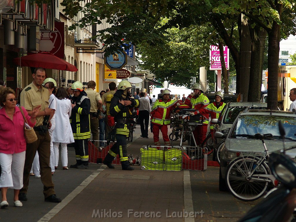 Brand Arztpraxis Koeln Braunsfeld Aachenerstr P32.JPG